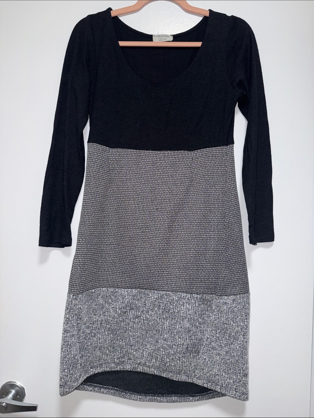 Colorblock Long Sleeve Knit Dress in Black and Gray by